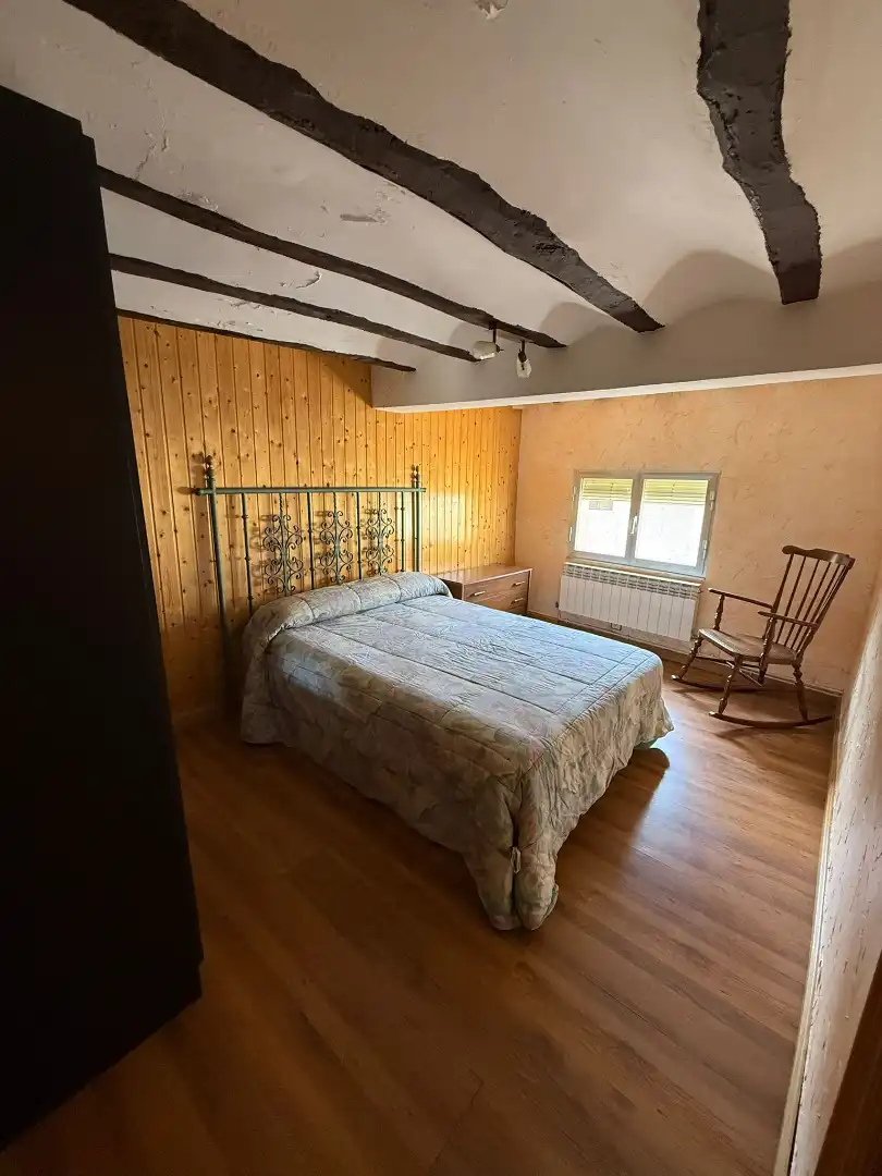 Habitación de Apartamento en venta en Viguera con Calefacción, Trastero y Amueblado