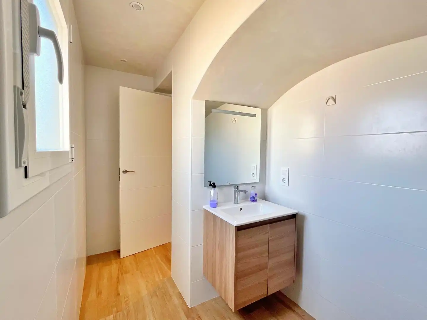 Badezimmer von Haus oder Chalet zum Verkauf in Roquetes mit Klimaanlage, Heizung und Privatgarten