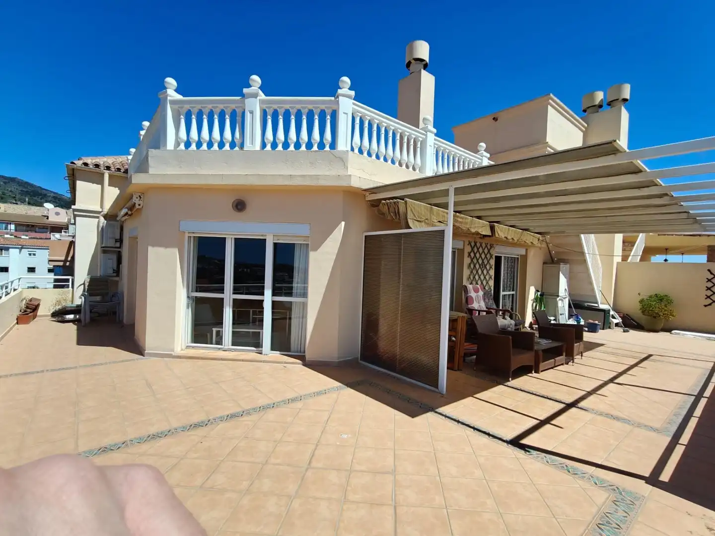 Terraza de Ático de alquiler en Benalmádena con Aire acondicionado, Jardín privado y Amueblado
