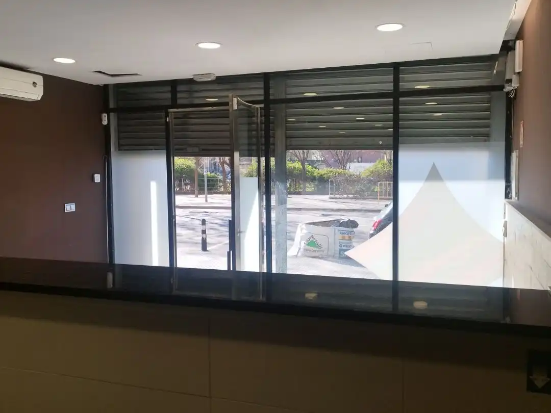 Locale commerciale in affitto a AV. BARCELONA 157, imagen 5