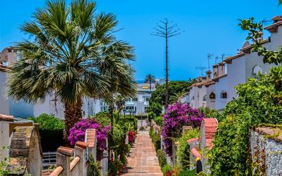 Vista exterior de Casa o xalet en venda en Vélez-Málaga amb Aire condicionat i Terrassa