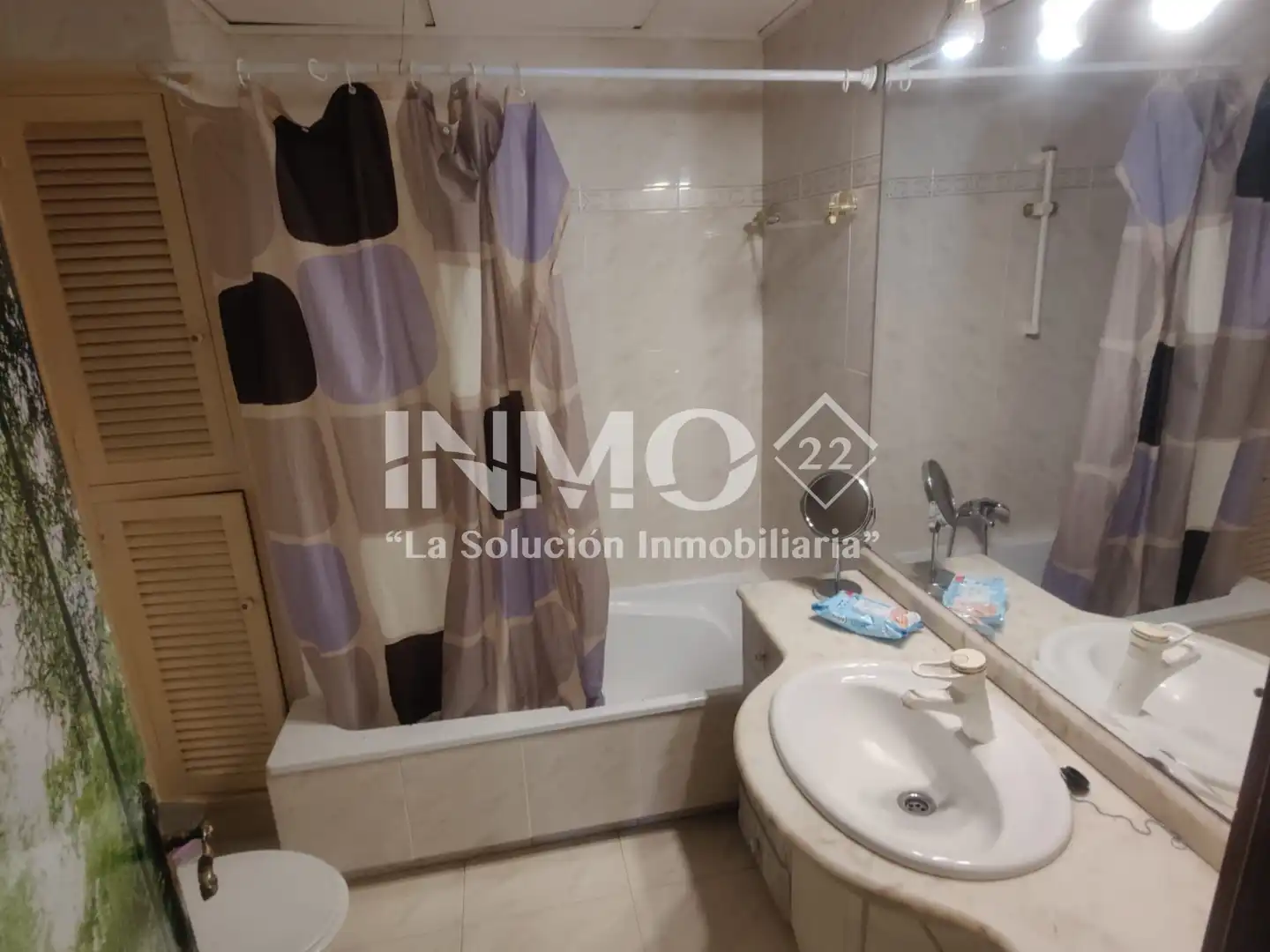 Bany de Apartament en venda en Salou amb Aire condicionat, Terrassa i Moblat