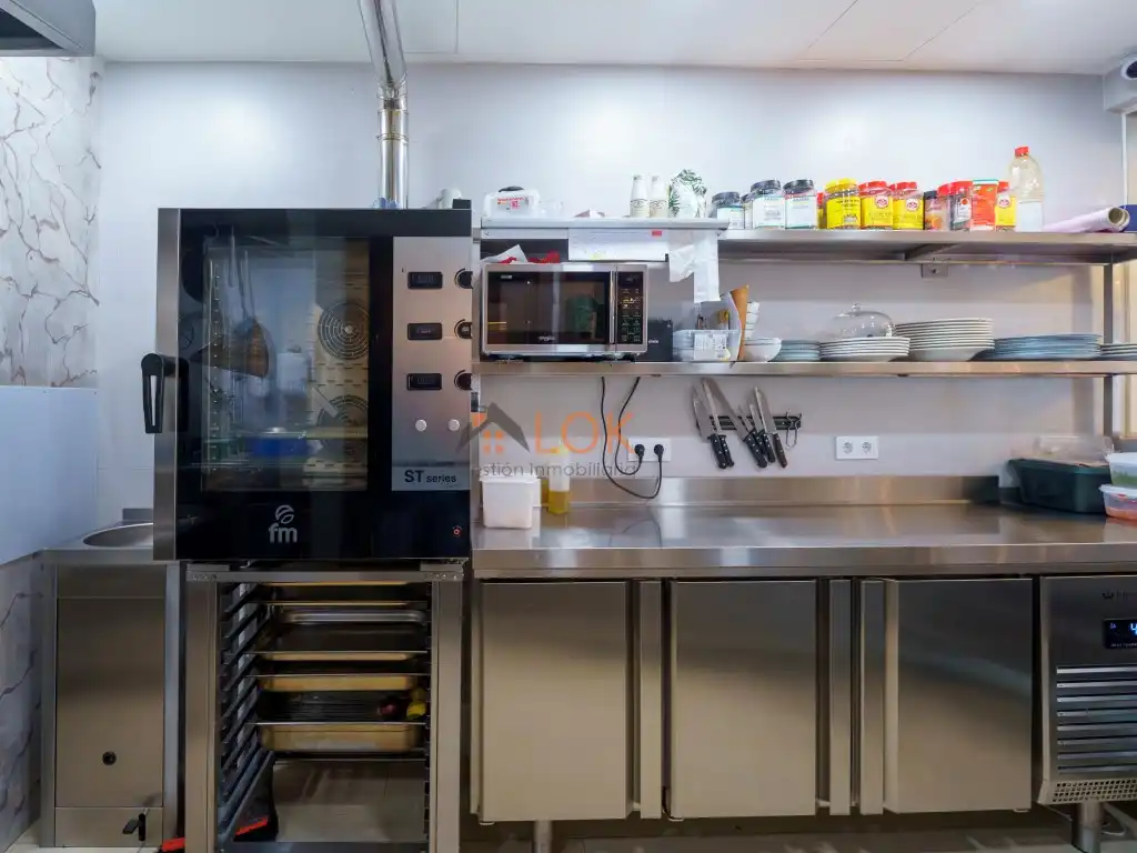 Kitchen of Commercial properties for sale in Torremolinos