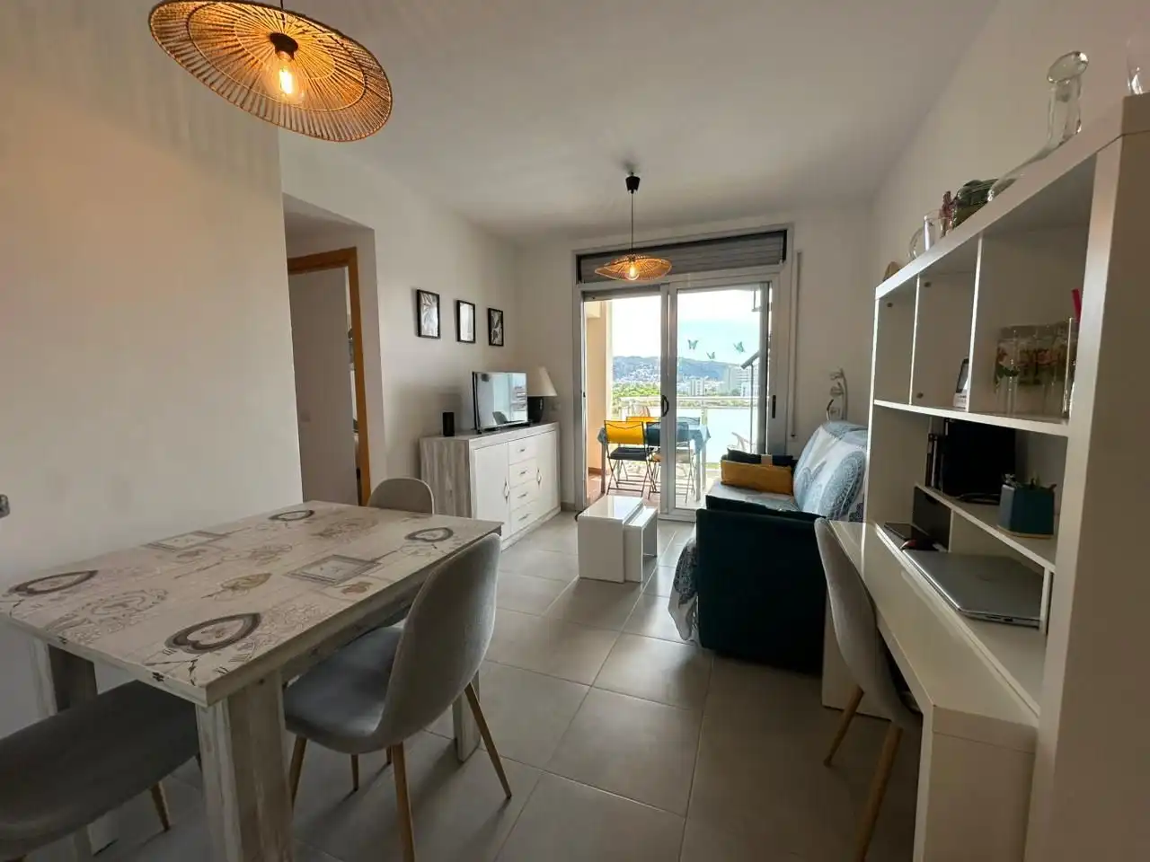 Sala de estar de Apartamento en venta en Roses con Aire acondicionado, Calefacción y Terraza