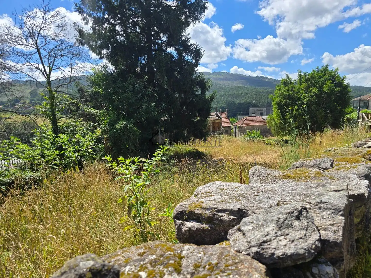 Casa o xalet en venda en Cotobade amb Jardí privat