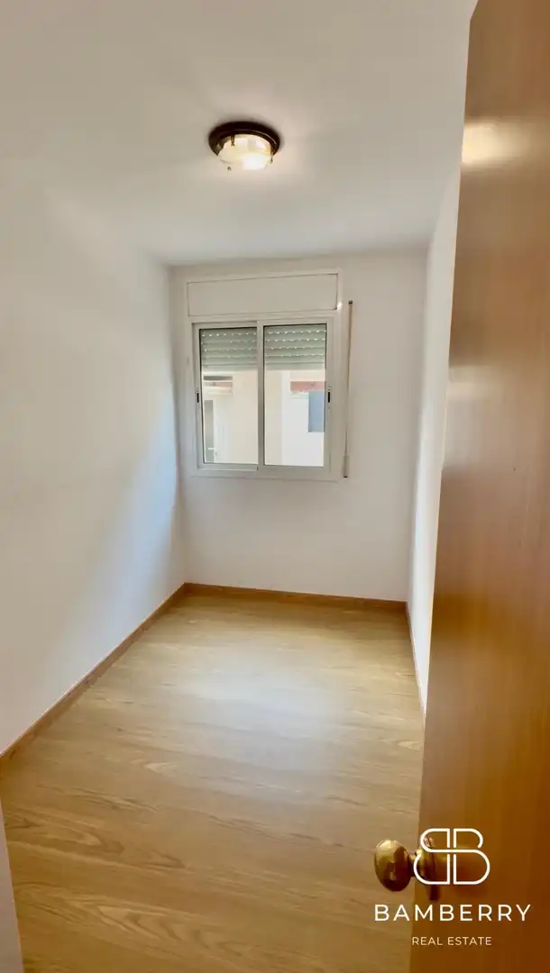 Bedroom of Flat for sale in Castelldefels  with Parquet flooring and Community pool