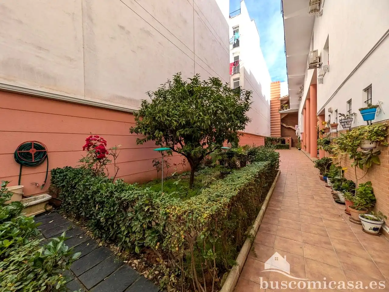 Vista exterior de Dúplex en venda en Linares amb Aire condicionat