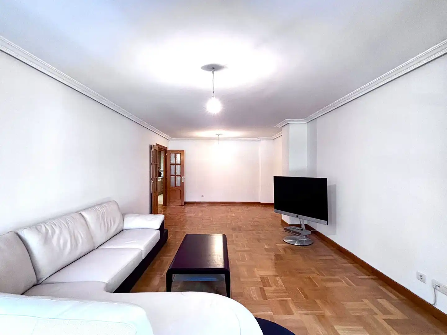 Sala d'estar de Pis en venda en Burgos amb Calefacció i Traster
