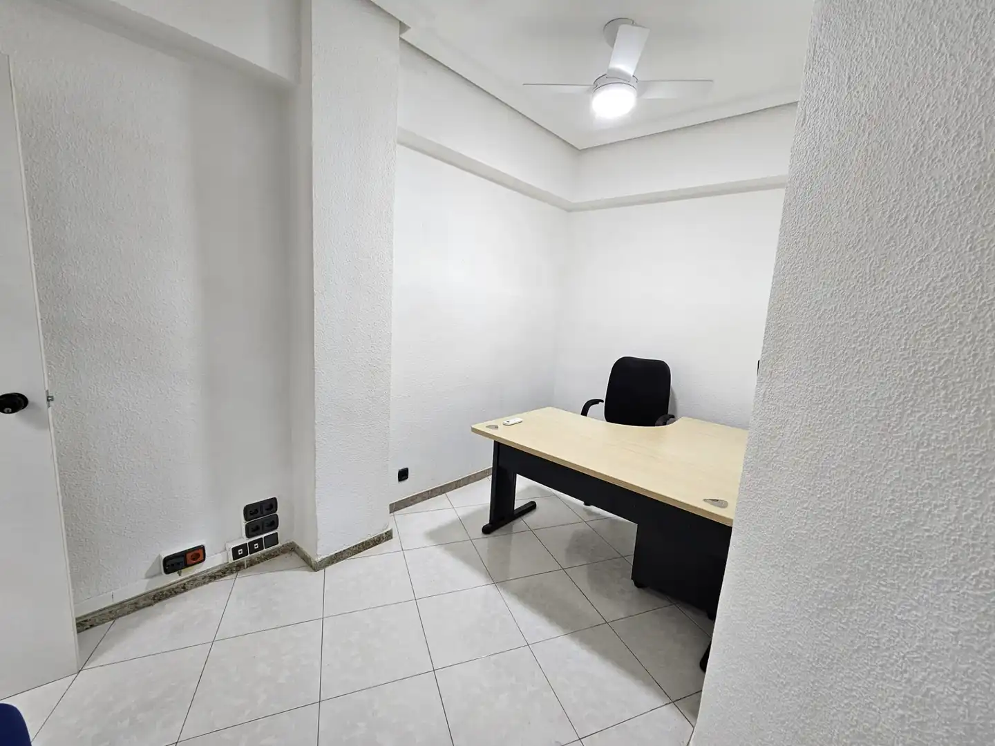 Büro zur Miete in Murcia mit Klimaanlage und Möbliert