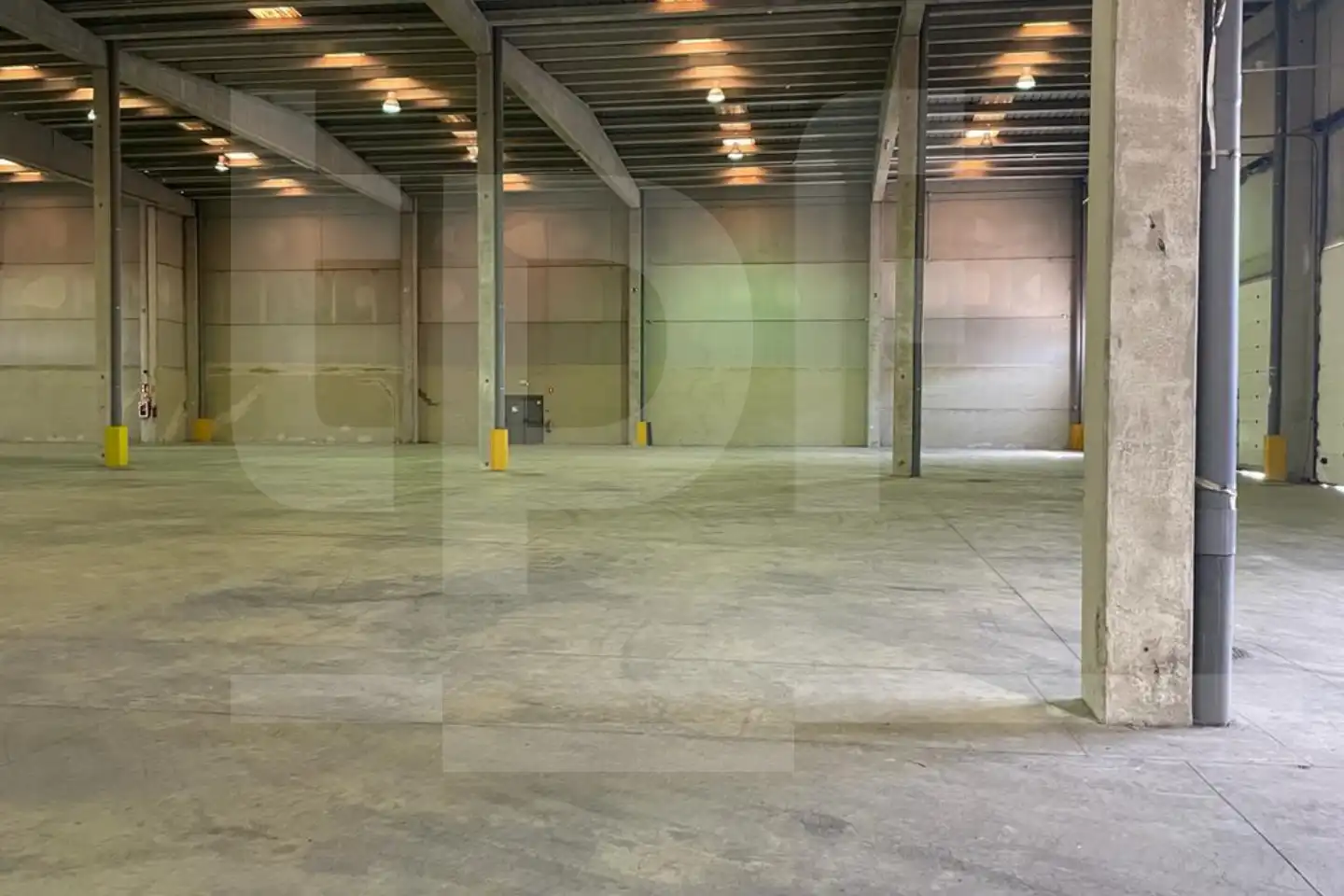 Industrial building to rent in Calle Sector 13, imagen 3