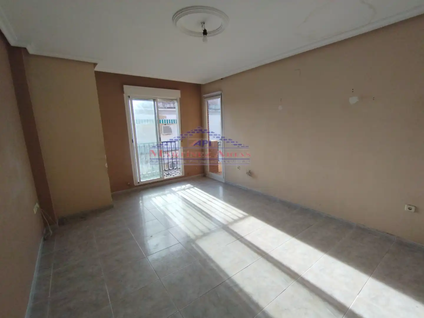 Habitación de Piso en venta en Linares con Terraza y Balcón