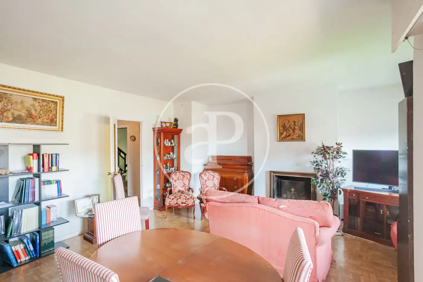 Wohnzimmer von Wohnung zum Verkauf in Majadahonda mit Heizung, Privatgarten und Terrasse