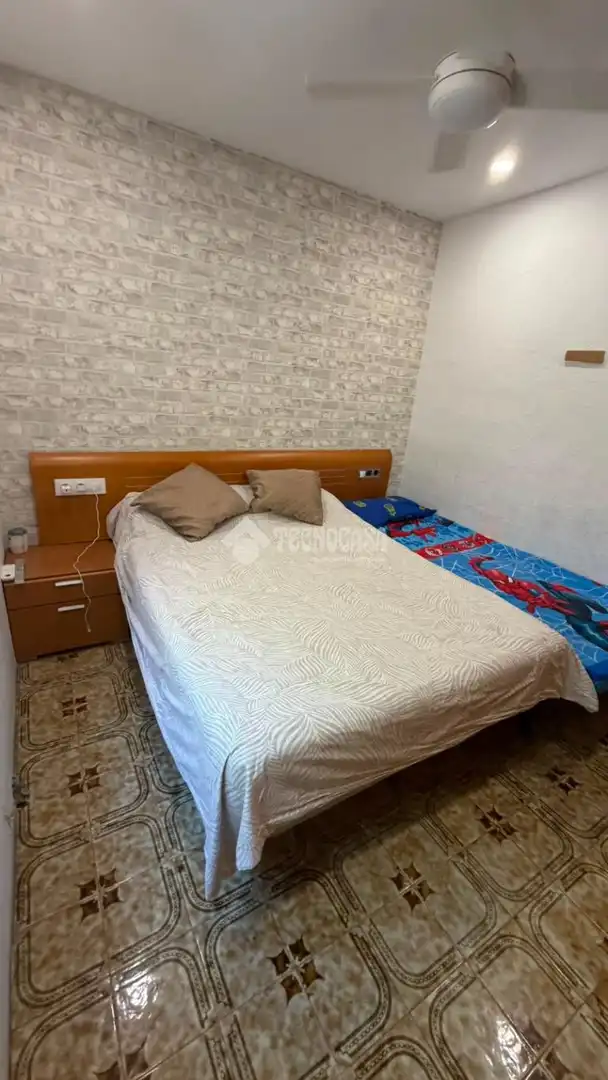 Habitación de Piso en venta en Barcelona con Calefacción y Balcón