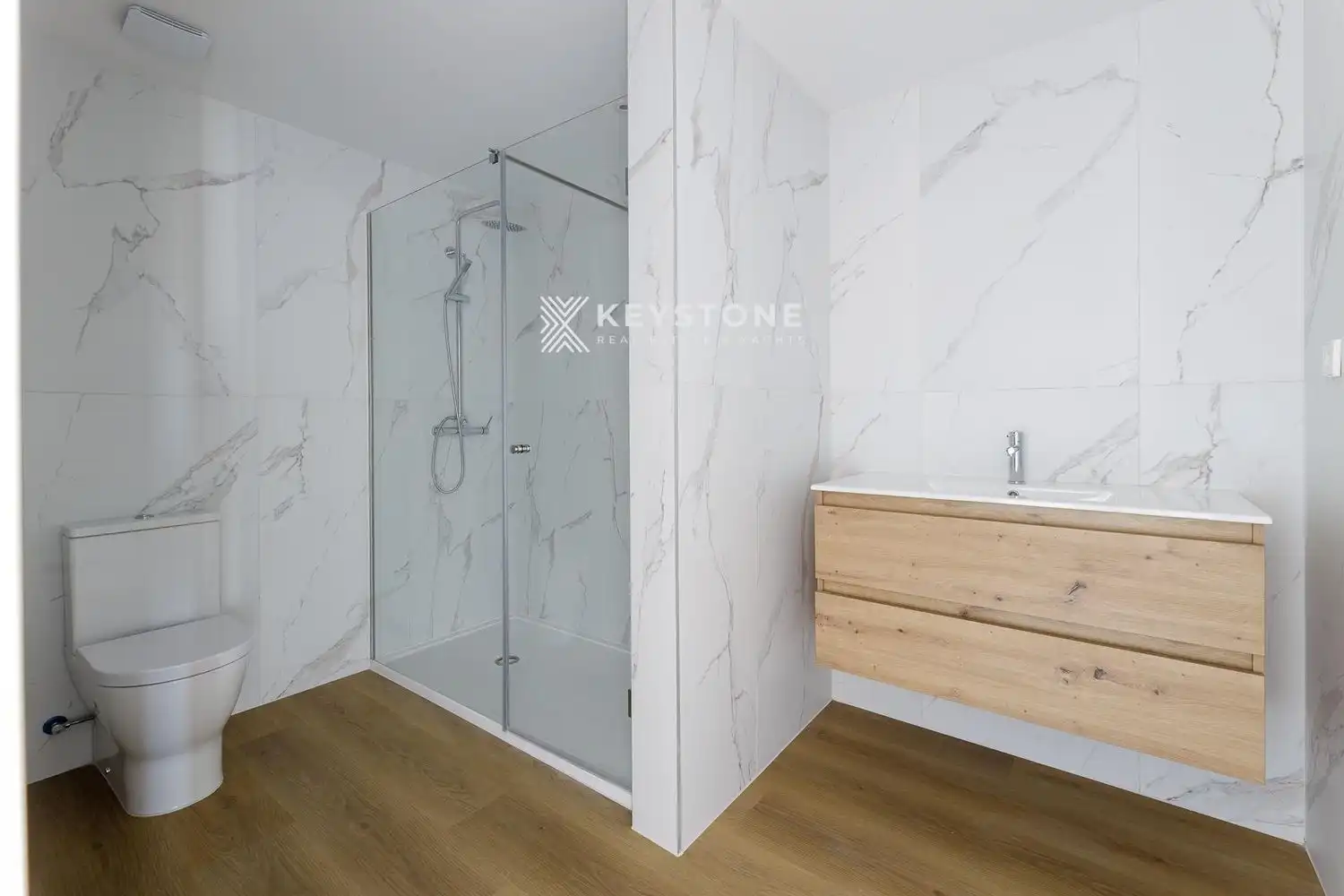 Bathroom of Flat for sale in  Palma de Mallorca  with Air Conditioner and Heating