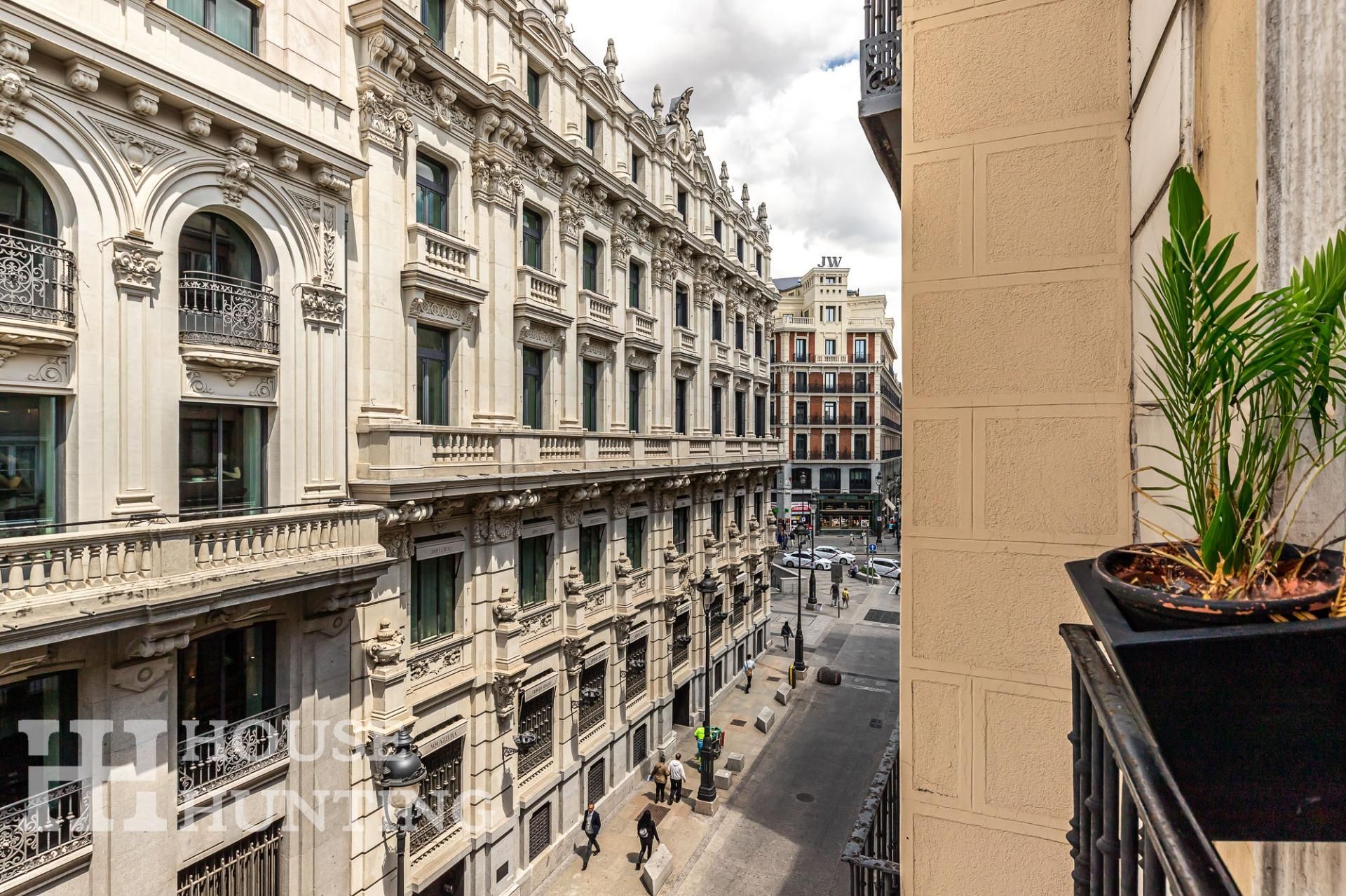 Flat for sale in Calle Carrera de san Jerónimo, Cortes - Huertas, Centro,  Madrid Capital