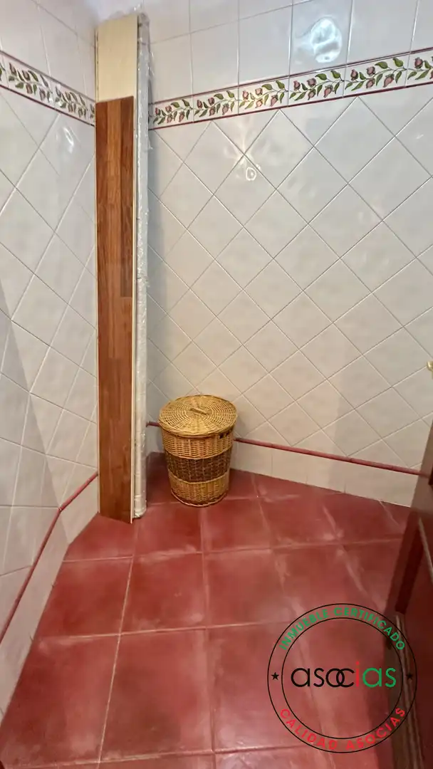 Baño de Piso en venta en Gijón  con Calefacción