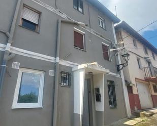 Exterior view of Flat for sale in Valle de Trápaga-Trapagaran  with Heating