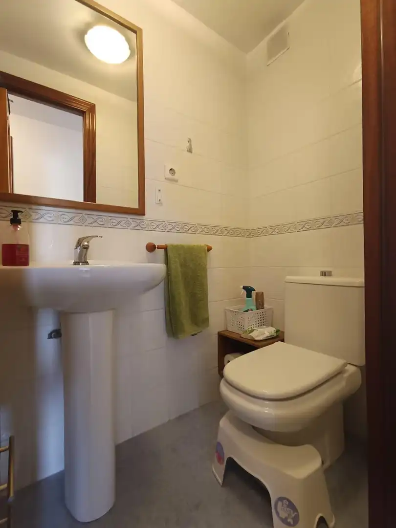 Bathroom of Flat for sale in Fuengirola  with Air Conditioner, Heating and Terrace
