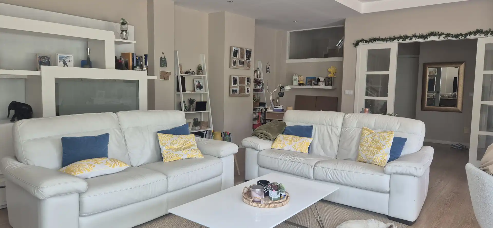 Sala de estar de Casa o chalet en venta en Vigo  con Aire acondicionado, Calefacción y Jardín privado