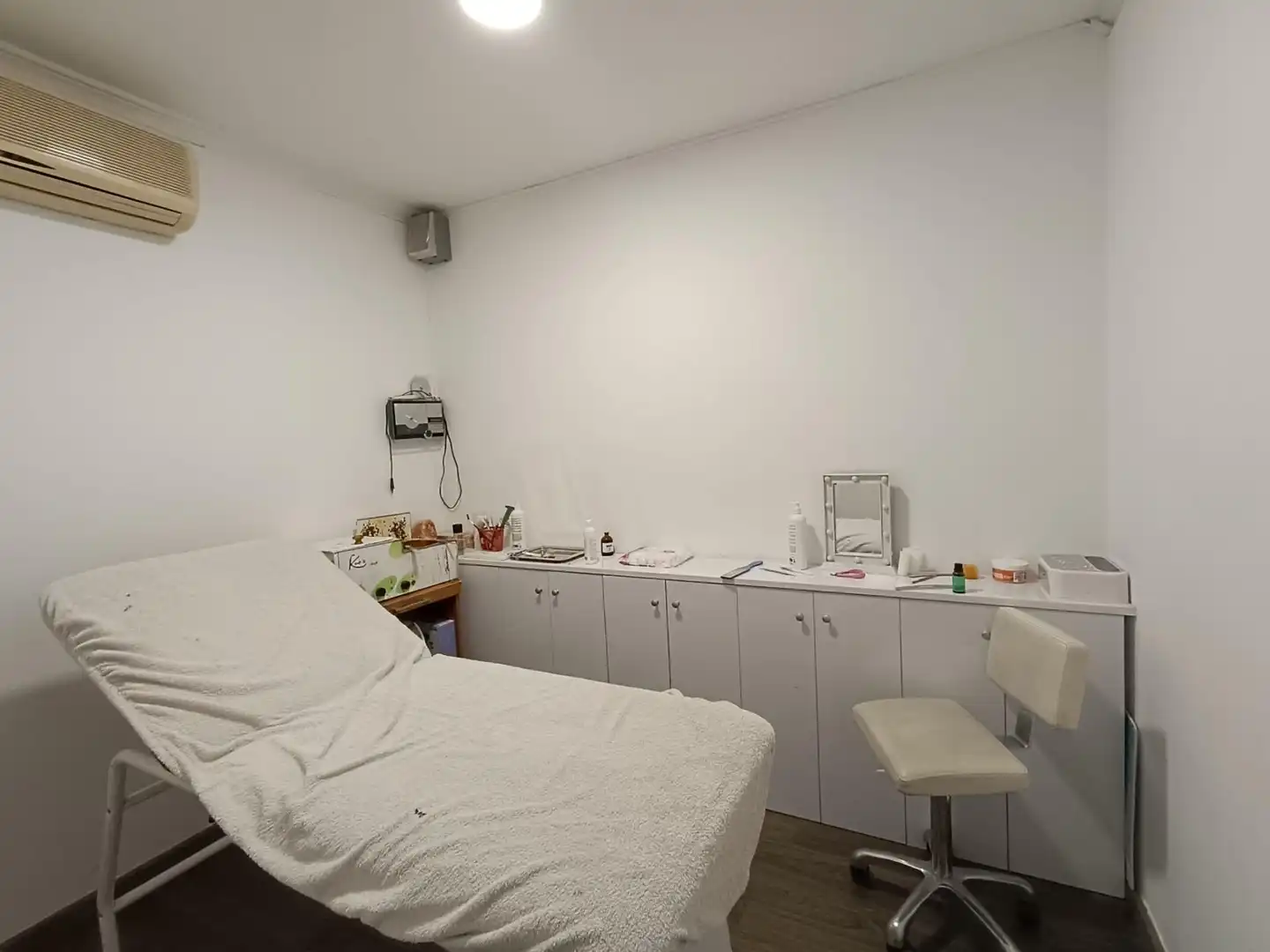 Habitación de Planta baja en venta en Petrer con Aire acondicionado