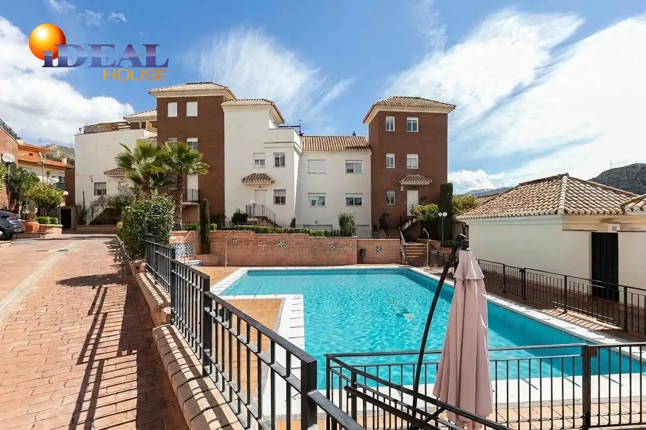 Maison mitoyenne avec piscine à vendre à Genil, imagen 2