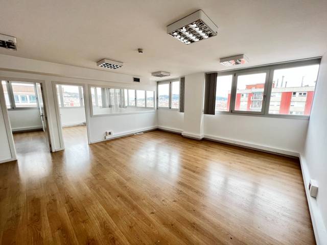 Oficina en Alquiler en Avinguda Meridiana en La Sagrera