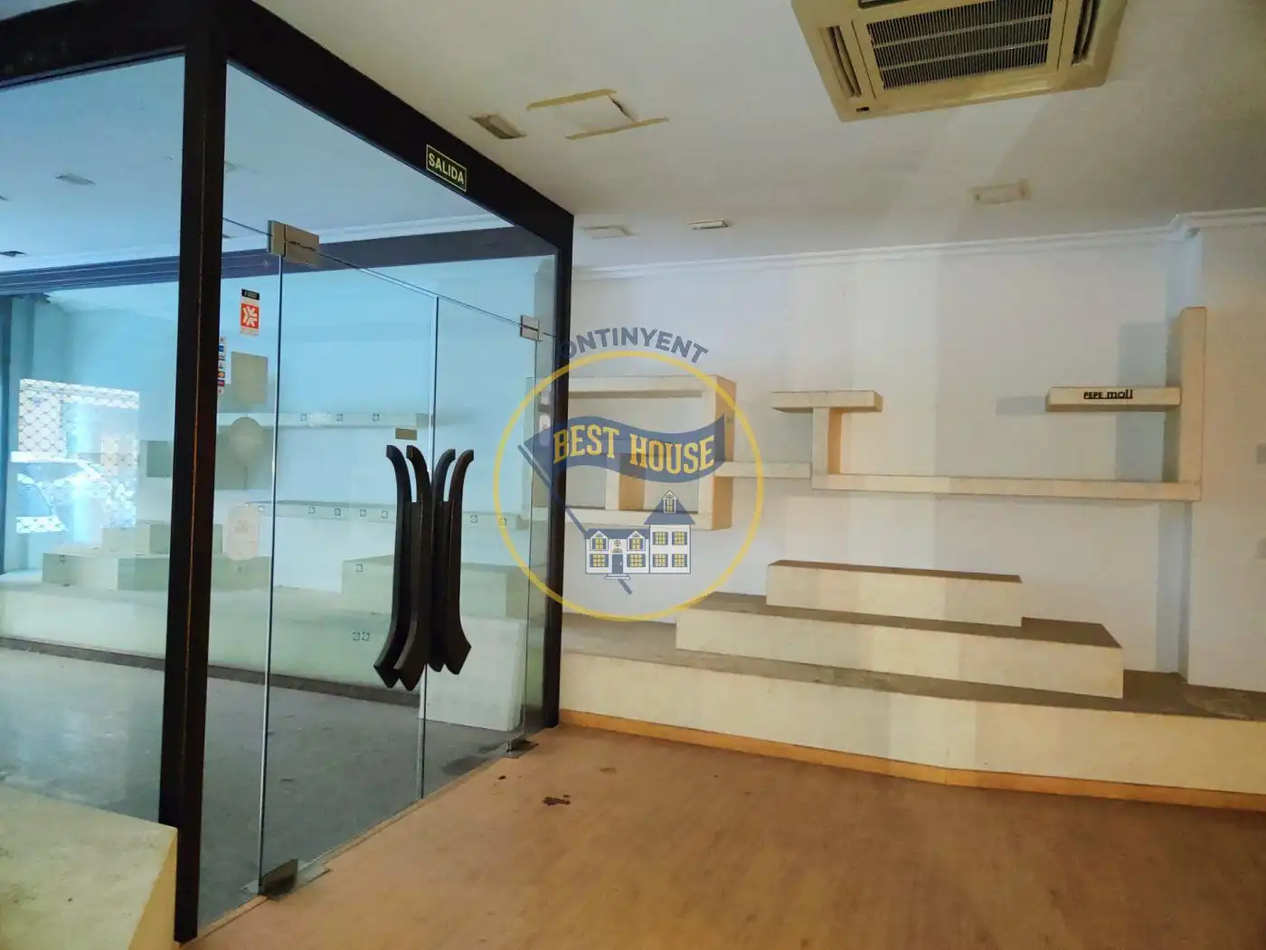 Business premises to rent in Sant Josep - Zona Hospital, imagen 4