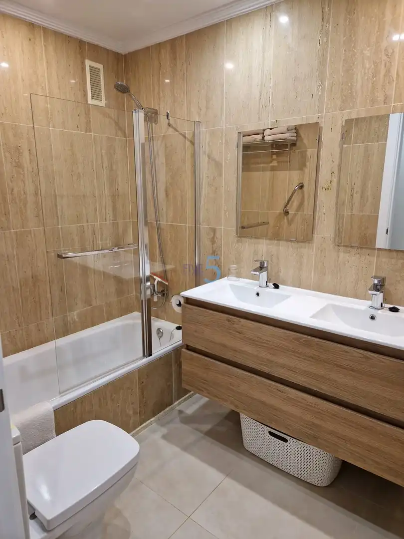 Bany de Pis en venda en Los Alcázares amb Aire condicionat, Calefacció i Terrassa