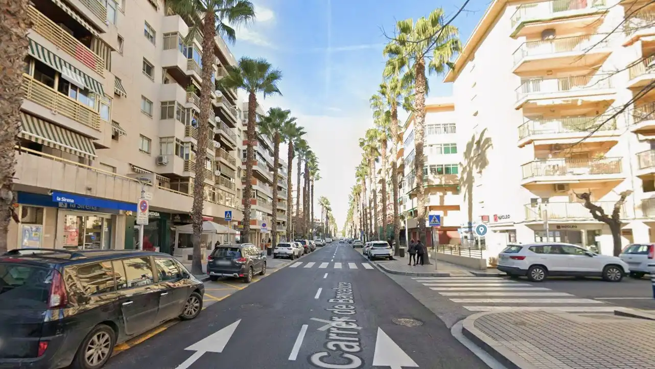 Locale commerciale in cessione a Carrer de Barcelona, imagen 2