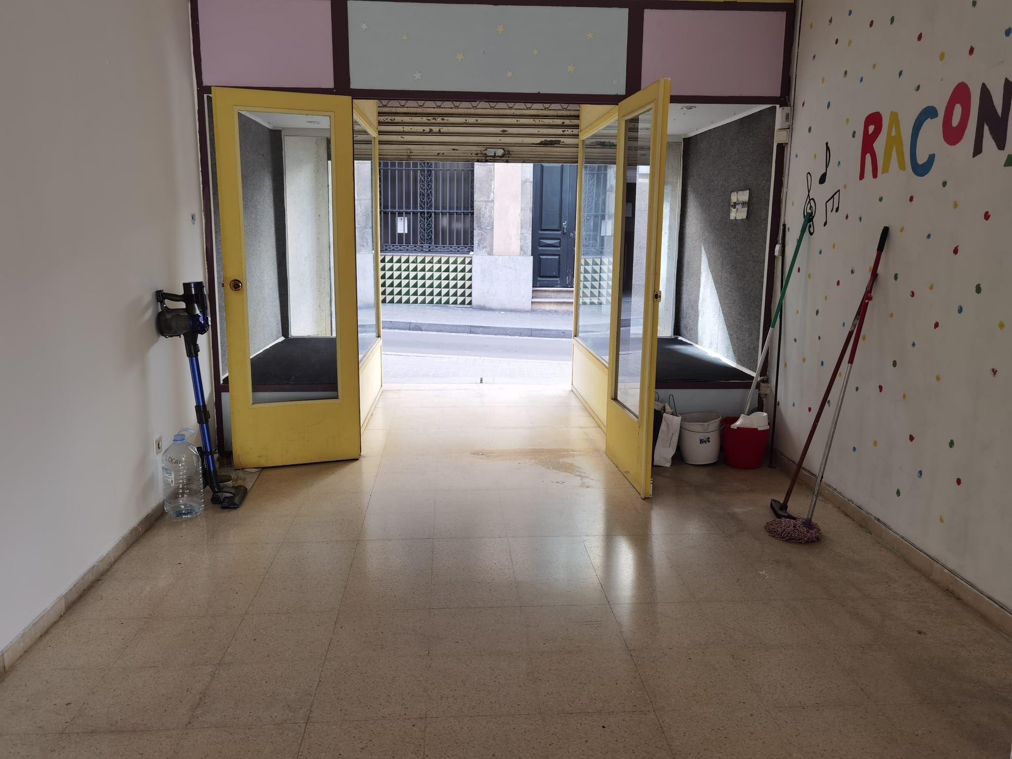 Premises to rent in Centre