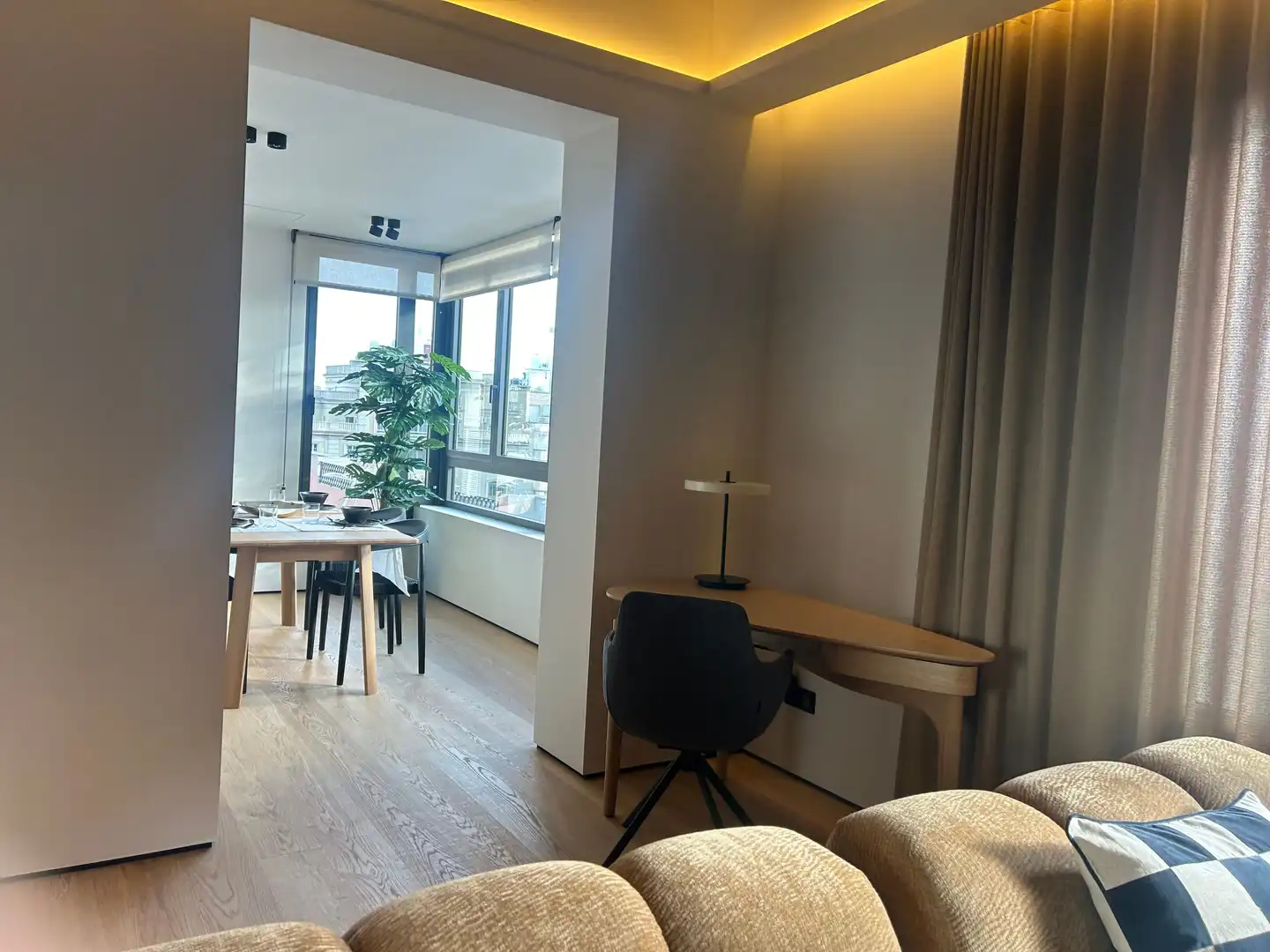 Appartamento con terrazza in vendita a Calle MUNTANER, imagen 5