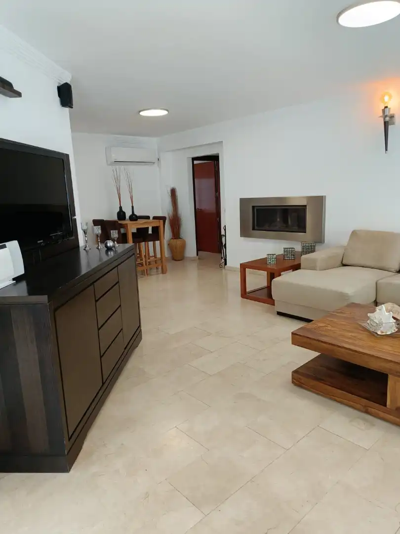 Sala de estar de Casa o chalet en venta en Marbella con Aire acondicionado, Terraza y Trastero