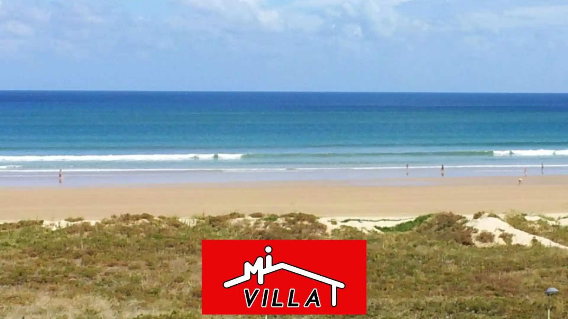 Piso de alquiler en Laredo con Calefacción, Terraza y Amueblado