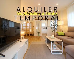 Wohnzimmer von Wohnungen miete in Santander mit Möbliert und Fernseher