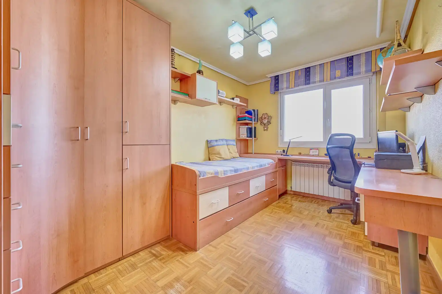 Habitación de Piso en venta en Ansoáin / Antsoain con Calefacción, Parquet y Trastero