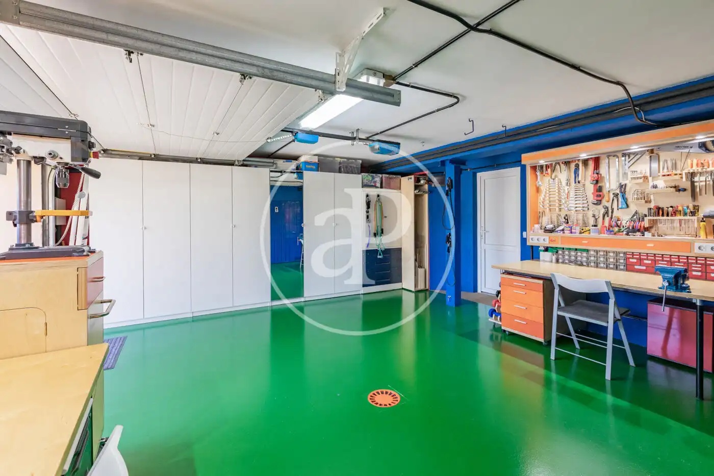 Houses for sale in Madrid  with Air Conditioner, Heating and Private garden