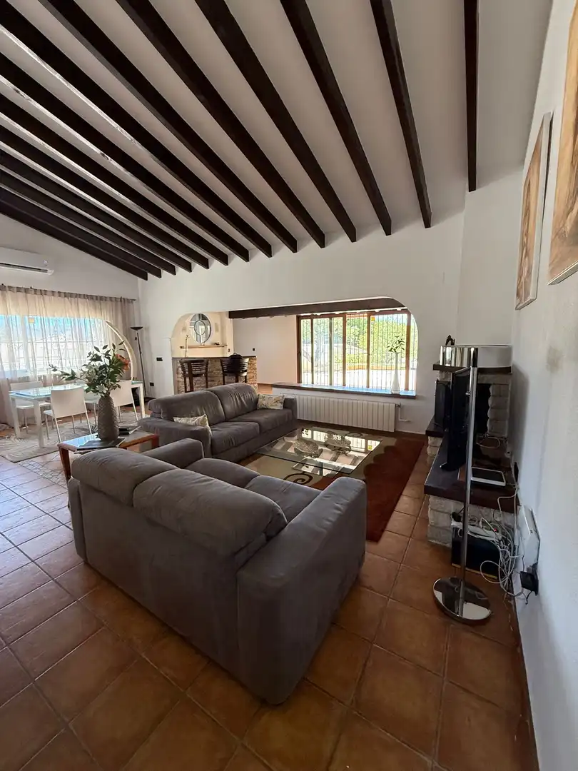 Sala de estar de Casa o chalet en venta en La Nucia con Jardín privado, Trastero y Piscina