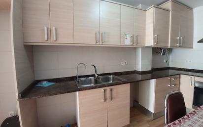 Kitchen of Flat for sale in Reus  with Air Conditioner, Terrace and Balcony