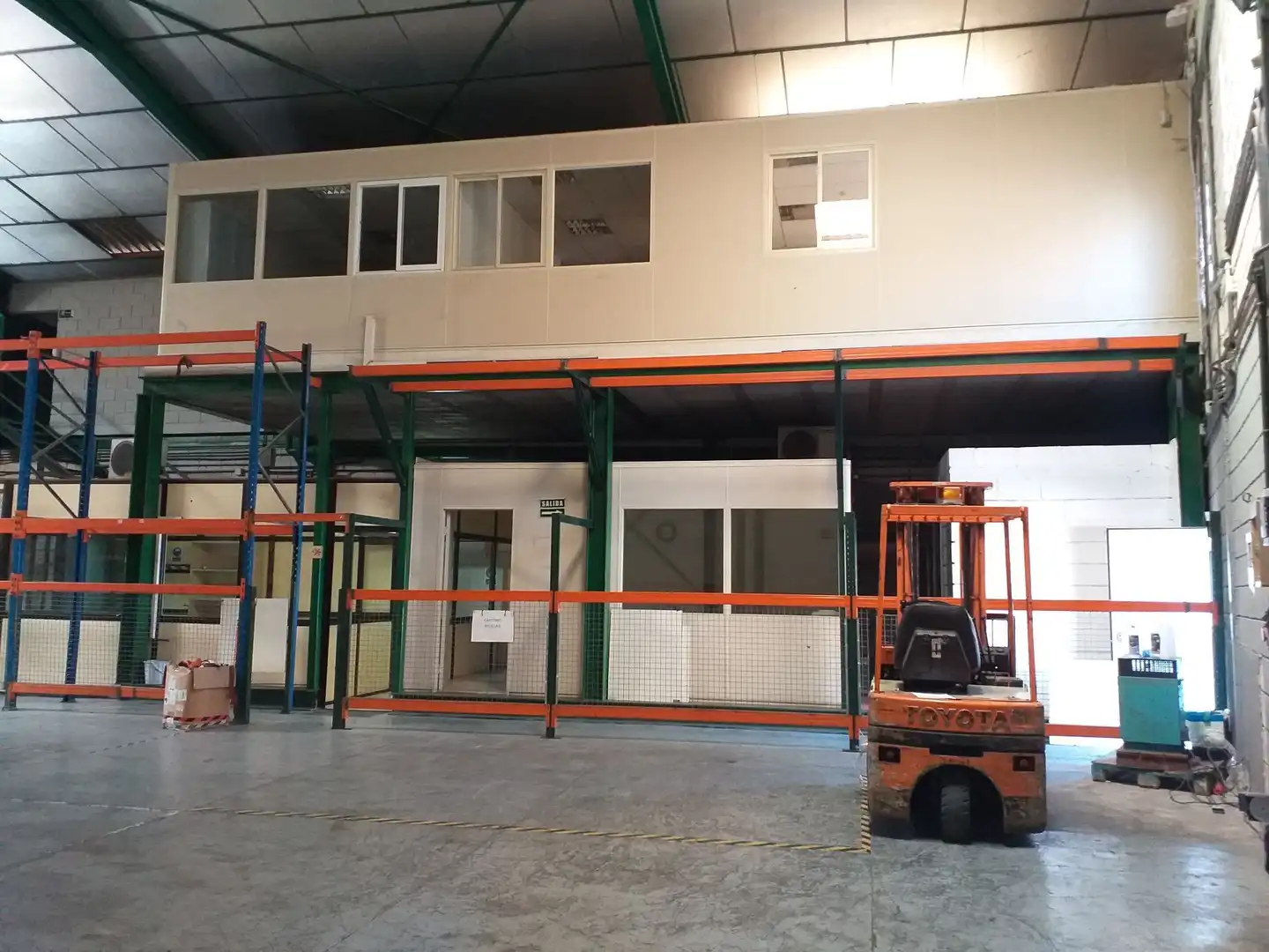 Außenansicht von Fabrikhallen zur Miete in Santa Cruz de Tenerife