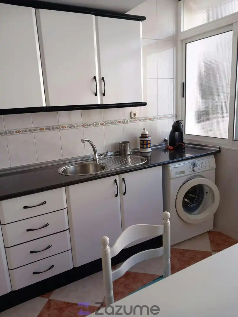 Kitchen of Flat for rent in Granada  with Air Conditioner, Heating and Furnished
