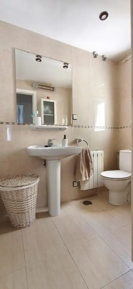 Baño de Piso en venta en Badajoz con Aire acondicionado