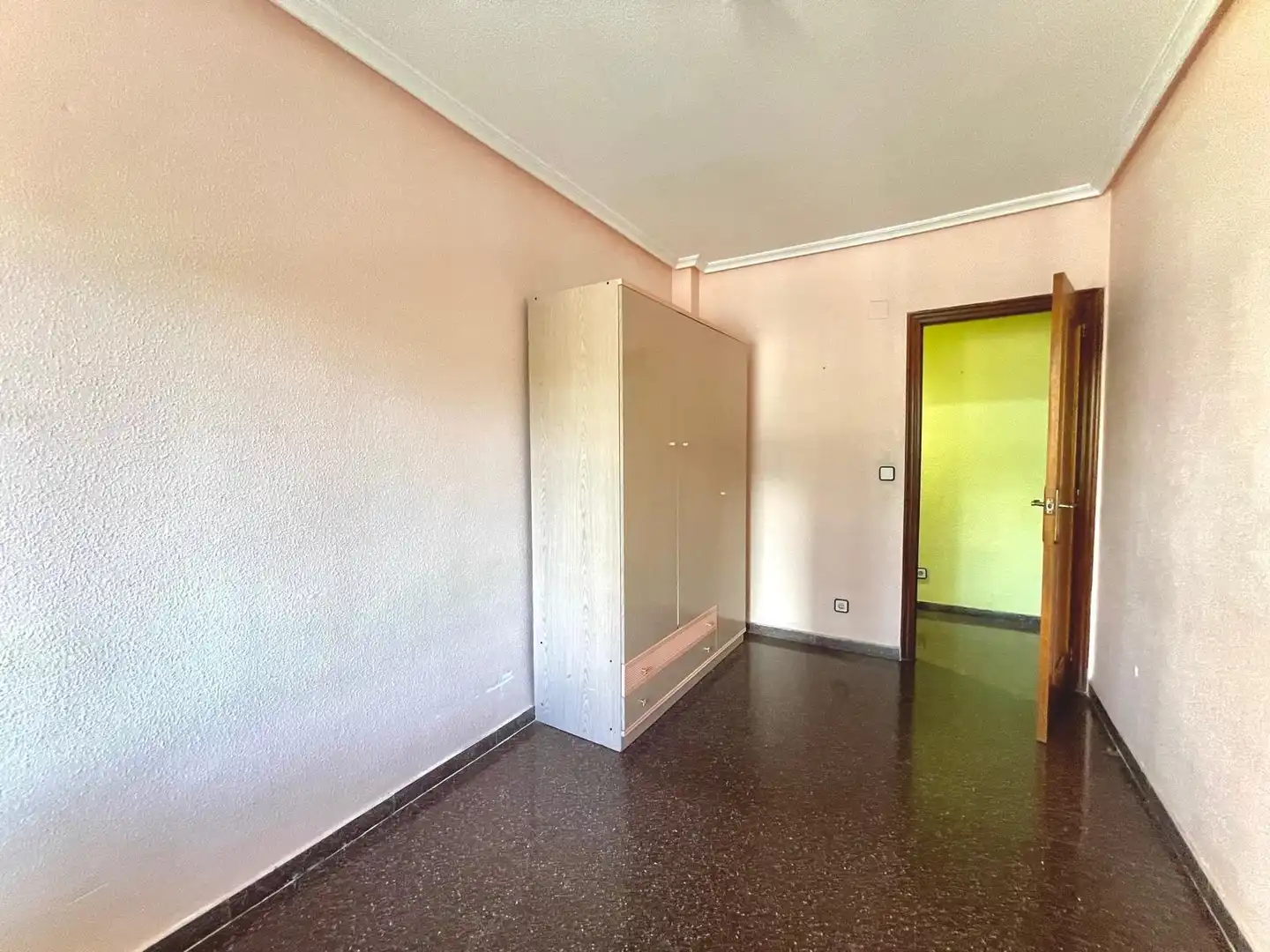 Habitación de Planta baja en venta en Elche / Elx con Balcón y Alarma