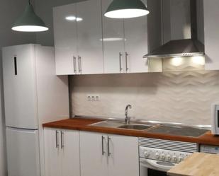 Kitchen of Apartment to share in  Madrid Capital  with Air Conditioner and Terrace