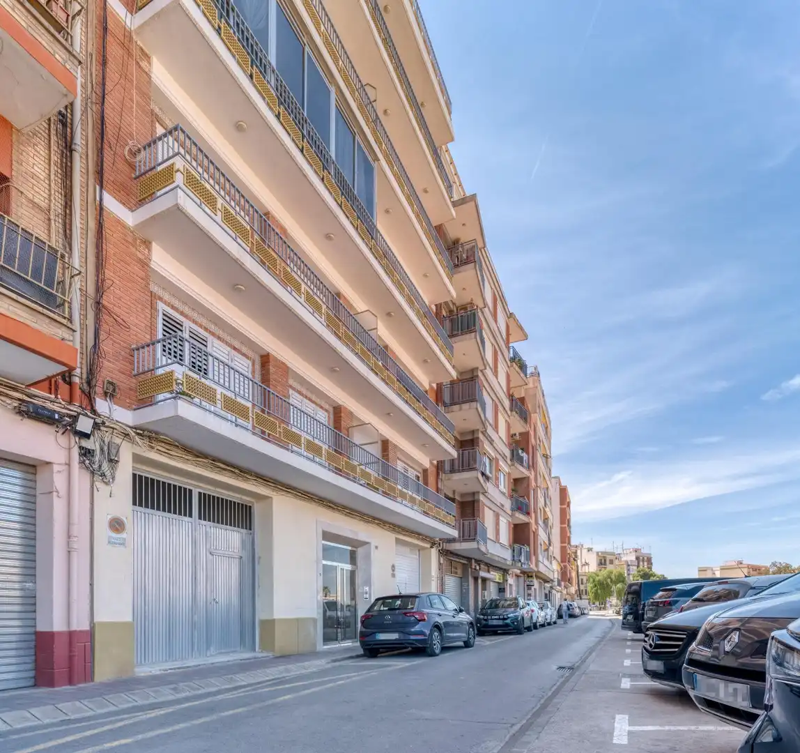 Vista exterior de Piso en venta en Paiporta con Calefacción y Terraza