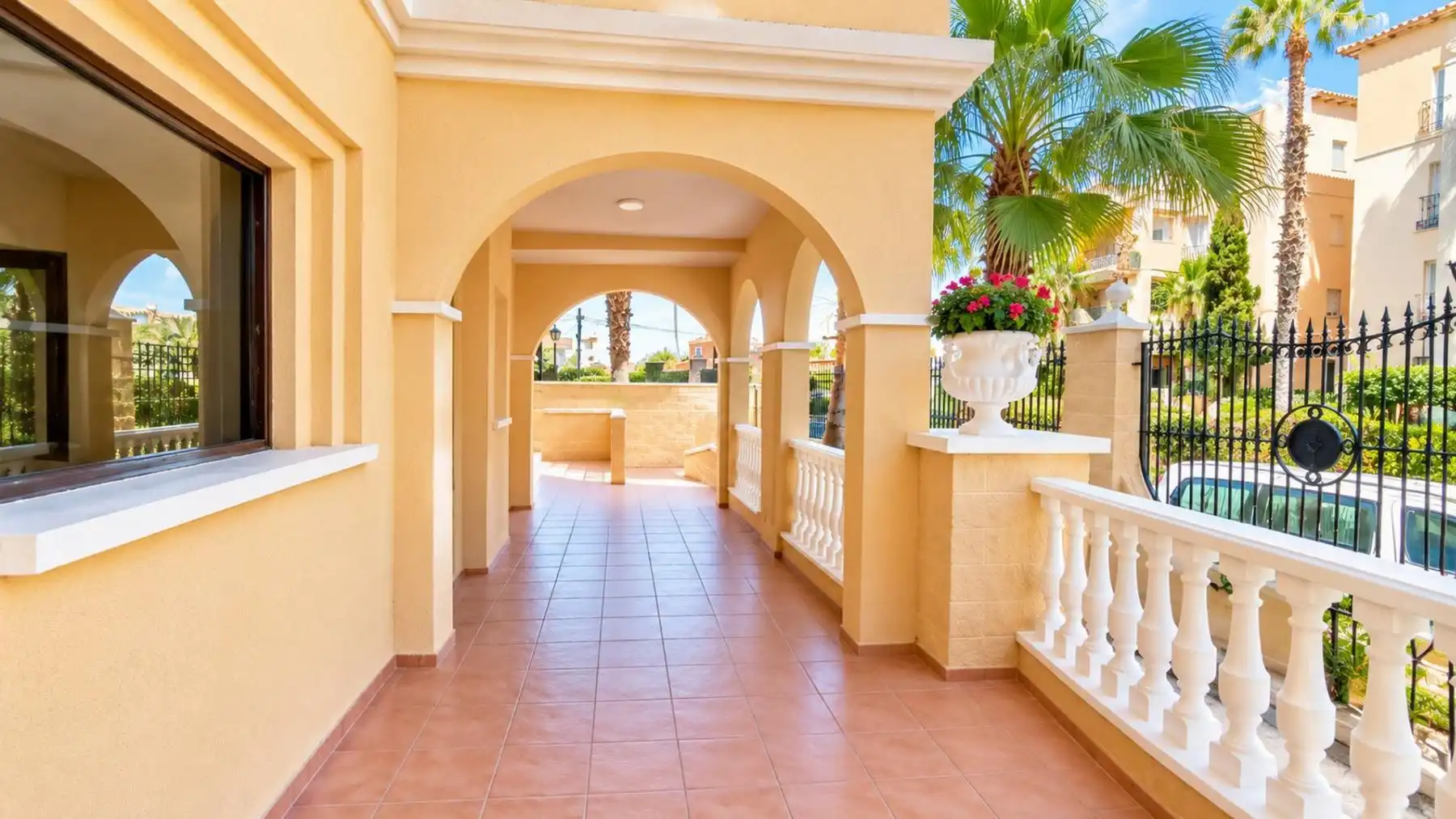 Apartament amb terrassa en venda a Playa de los Locos, imagen 25