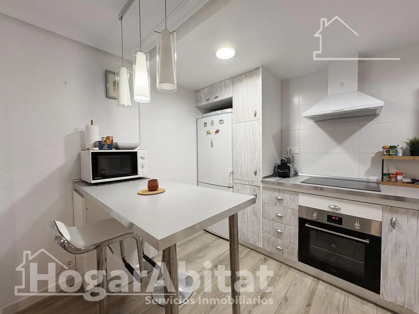 Flat with terrace for sale in Calle San Vicente Mártir, imagen 9