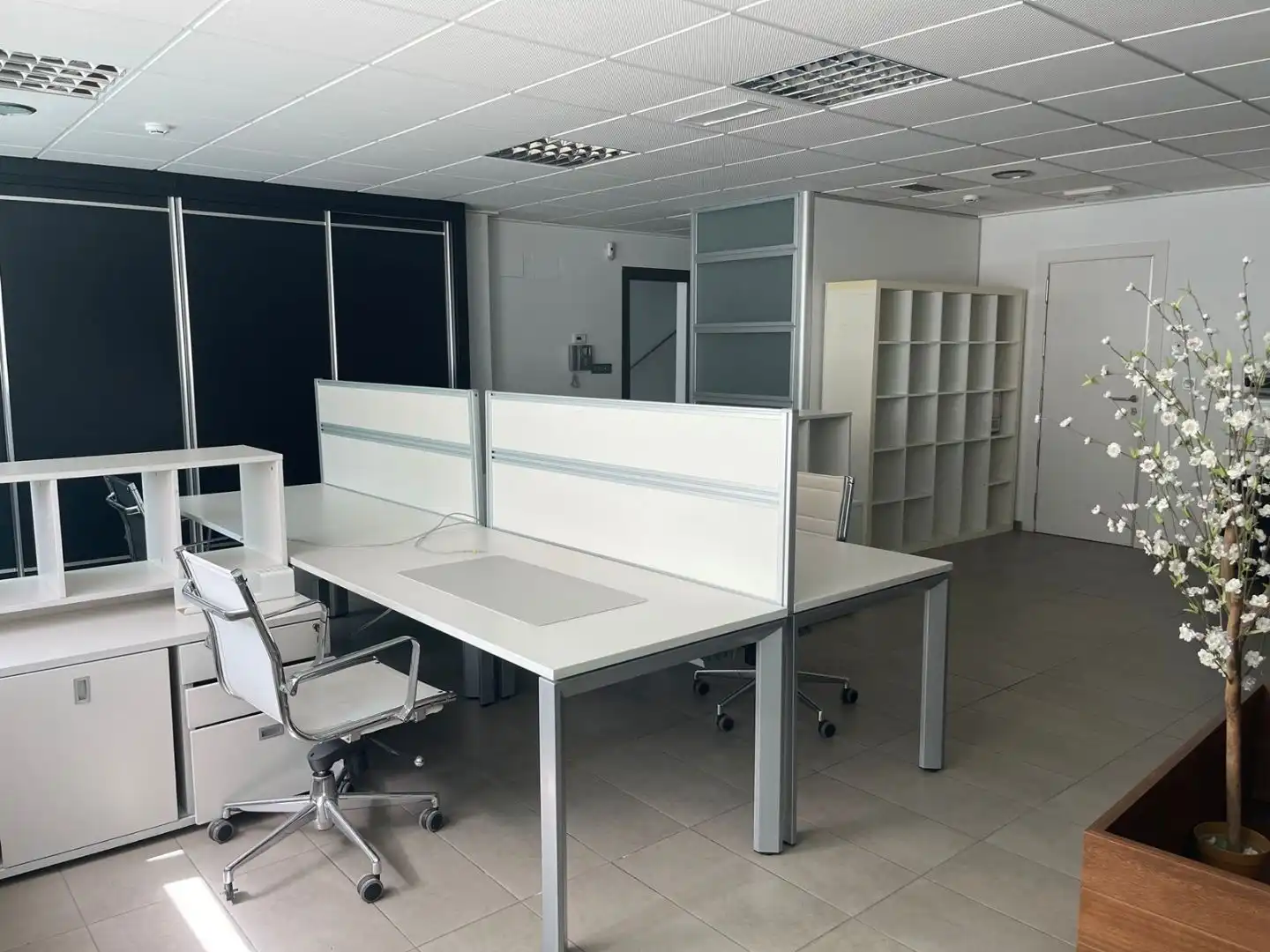 Office space to rent in medico rafael navarro 22, imagen 6