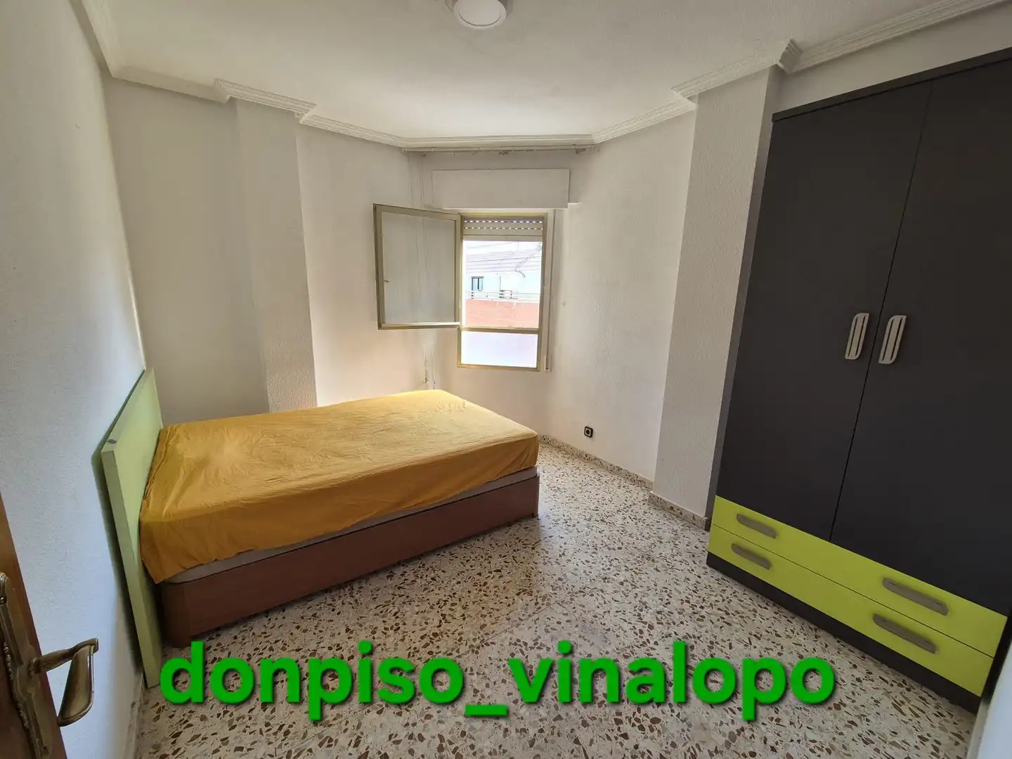 Bedroom of Apartments for sale in Elda  with Air Conditioner and Heating
