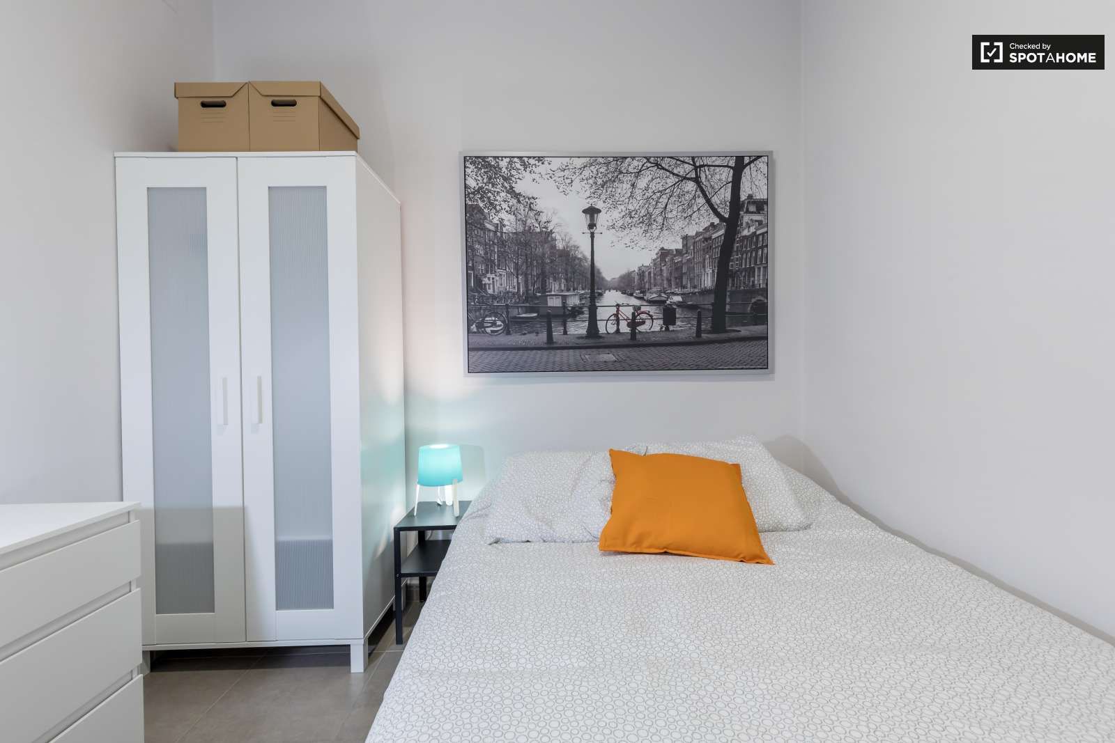 Flat to share in Russafa