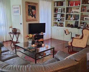 Living room of Flat for sale in Bermeo  with Heating, Furnished and Balcony